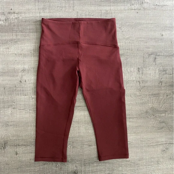 Lululemon Ribbed Contoured High Rise Crop 17” Red Merlot 8 - Picture 4 of 6